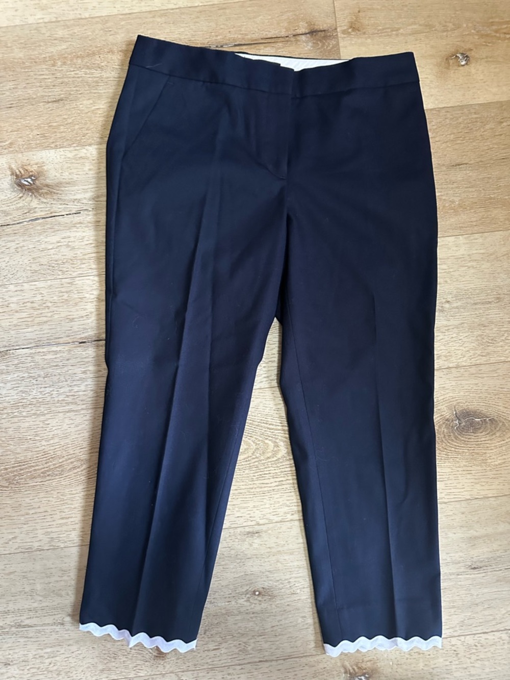 Ann Taylor Navy Cropped Dress Pants ~ Sz 4P